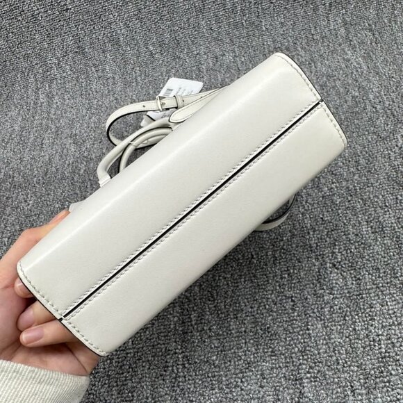 Prada Leather Satchel Bag 850-031025 - Picture 9 of 16